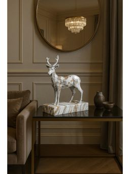 Acad Home - White Soft Resolve - Sculpture