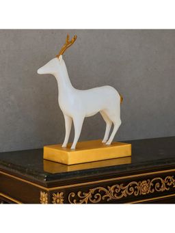 Acad Home - White Soft Resolve - Sculpture