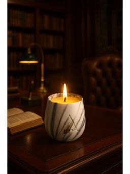 Acad Home - White Rooted Light - Scented Candle