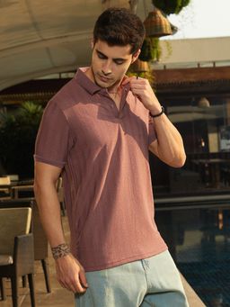 Campus Sutra - Mens Grape Mauve Texture-Lined Polo T-Shirt