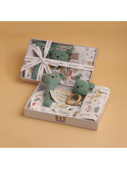 Abracadabra Feeding Essentials Gift Set for Unisex (0-3 Months) (Set of 7)