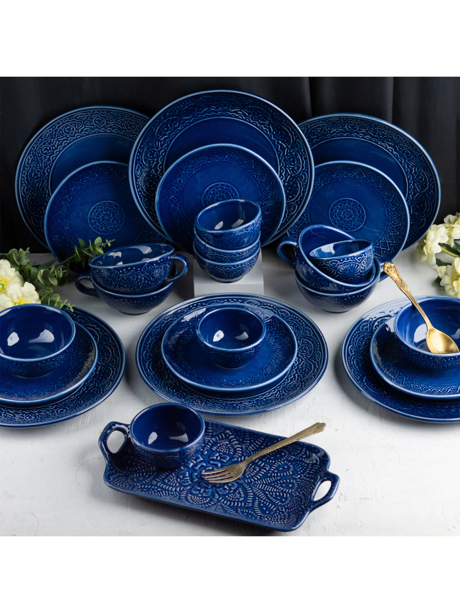 Buy Amalfiee Ceramics Venice Ceramic Dinner Set of 54 Pcs Online