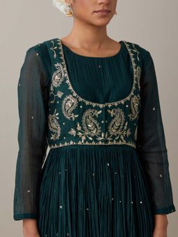 Priya Chaudhary - Green Kurtas Green Kurta with Jacket (Set of 2)