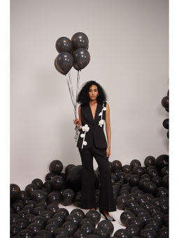 House of Zeniaa - Black Tiffany Solid Co-Ord (Set of 2)