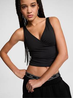 Victoria's Secret - Women Black Solid/Plain Polyester Demi / Balconette Bra