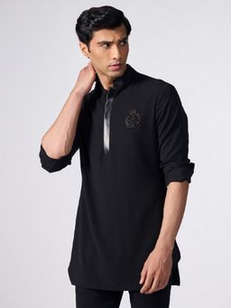 S&N by Shantnu Nikhil - Men Black Slim Fit Kurta