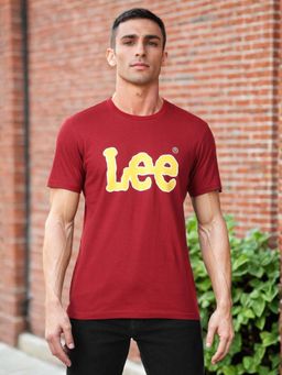 Lee - Men Printed Red Crew Neck T-Shirt (Slim)