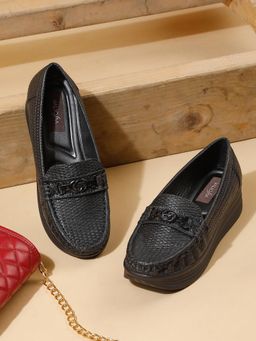 VALIOSAA - Black Casual Slip On Loafers