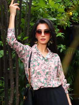 PINACOLADA - Women's Blush Pink Foliage Pleat Shirt