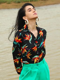 PINACOLADA - Women's Onyx Black Wild Foliage Shirt