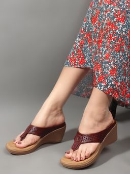 Aroom - Women Maroon Wedges Heels