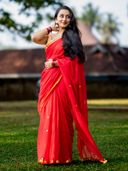 Red color option, Sold out, Currently selected