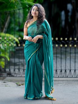 I LOVE SAREES - Deep Green Handloom Cotton Zari Saree Without Blouse