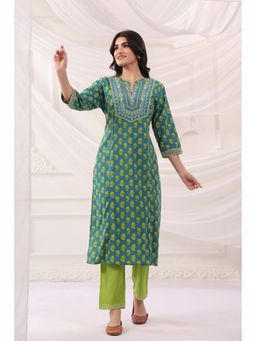 SAVI - Green Cotton Embroidered Kurta with Pant