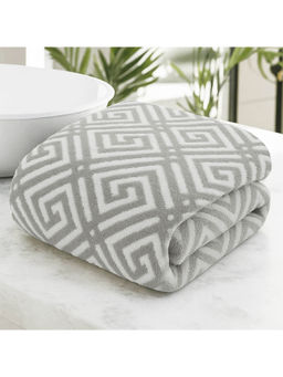 Story@Home - 500 GSM Microfiber Bath Towel, White & Grey, Checks