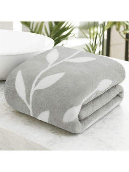 Story@Home - 500 GSM Microfiber Bath Towel, White & Grey, Leaves