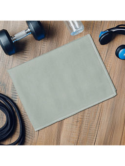 Story@Home - 300 GSM Microfiber Gym Towel 42 cm X 55 cm, Light Grey, Solid