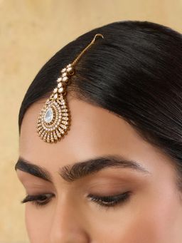 Indinoor - White Vesa Kundan Maang Tikka