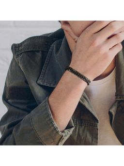 Salty Alpha - Men GQ Style Black Bracelet