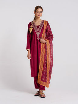 Rustorange - Maroon Embroidered Zareen Velvet Kurta with Pant and Dupatta (Set of 3)