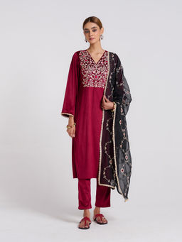 Rustorange - Maroon Embroidered Gulzar Velvet Kurta with Pant and Dupatta (Set of 3)