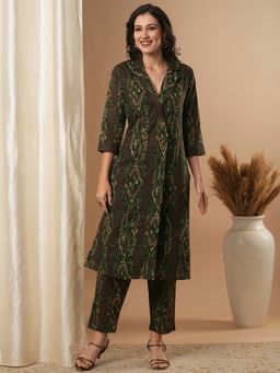FASHOR - Ethnic Stripes Printed Straight Fit Kurta with Pant (Set of 2)