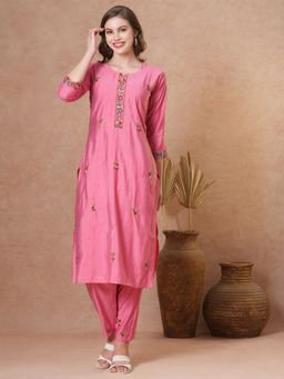FASHOR - Floral Hand Painted and Embroidered Straight Fit Kurta with Pant (Set of 2)