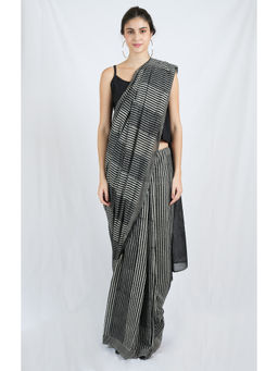 Banana Labs - Black Cotton Graded Saree without Blouse