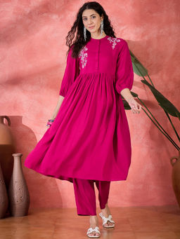 Gahan - Pink Viscose Rayon Knee Length Round Neck Kurta set for Women (Set of 2)