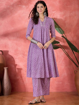 Gahan - Purple Muslin Calf Length V-Neck Kurta set for Women (Set of 3)
