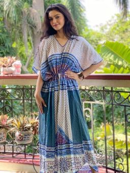 Dusk Attire - Cream-Blue Panel Print Kaftan