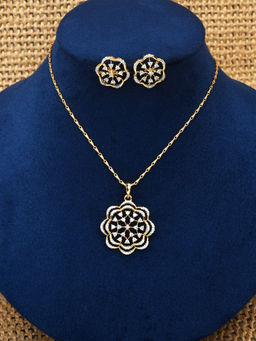 SHILLYN - Elaris Fine Glow Jewellery Set