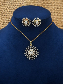 SHILLYN - Serina Soft Glow Jewellery Set