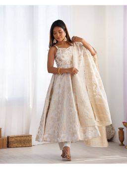 FAST FASHIONS - White Jacquard Floral Embroidered Anarkali Kurta and Pant with Dupatta
