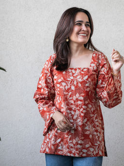 ORDINAREE - Orange Cotton Square Neck Full Sleeves Printed Top