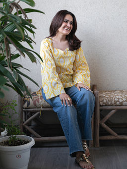ORDINAREE - Yellow Cotton Sweetheart Full Sleeves Printed Top