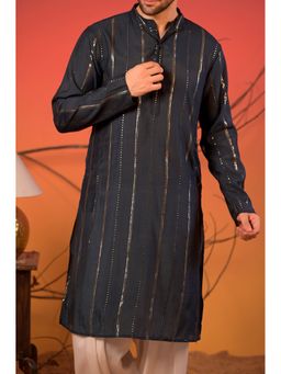 Rangkathaa - Men Blue Silk Embellished Regular Fit Kurta