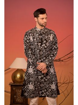 Rangkathaa - Men Black Silk Thread Work Regular Fit Kurta