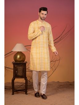 Rangkathaa - Men Yellow Cotton Printed Regular Fit Kurta