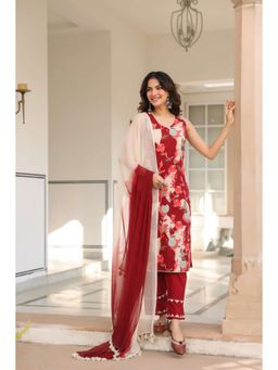 Rain & Rainbow - Women Maroon Printed Regular Pure Cotton Kurta with Pant and Dupatta