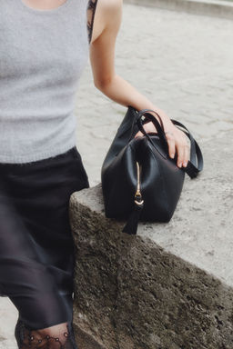 H&M - Women Black Rectangular Shoulder Bag