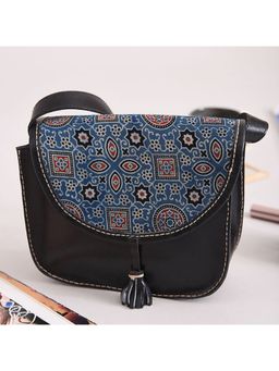 Jalwa By Deepika - Black Sling Kutch Bag With Fabric