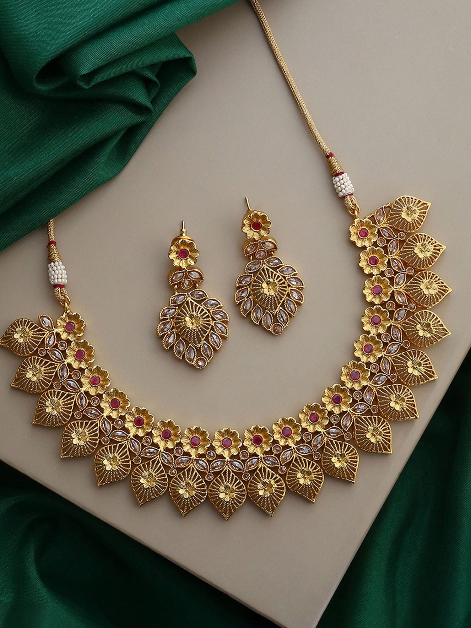 Voylla Gold Plated Floral Necklace 
