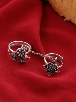 Voylla - Nayantara Dual-Finger Statement Ring