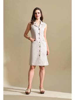 Ikonic Klaer - Beige Cotton A-Line Notched Lapel Sleeveless Solid Dress