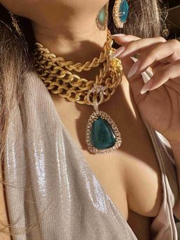 ILLUMINATE JEWELLERY - Solaria Green Necklace with Earrings