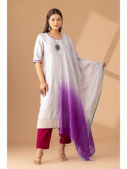 Finethreads by Hina & Nikhat - Shanaya Elegance Embroidered Raw Silk Kurta and Pant (Set of 2)