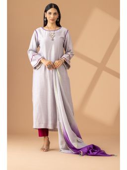 Finethreads by Hina & Nikhat - Aaravi Charm Embroidered Kurta and Pant with Dupatta (Set of 2)