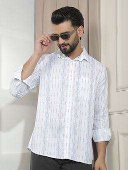 CRIMSOUNE CLUB - Mens White Vertical Stripes Casual Shirt
