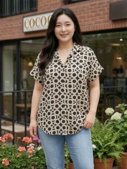 Qurvii - Black Geometric Collar Neck Shirt